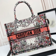 Christian Dior Shopping Bags